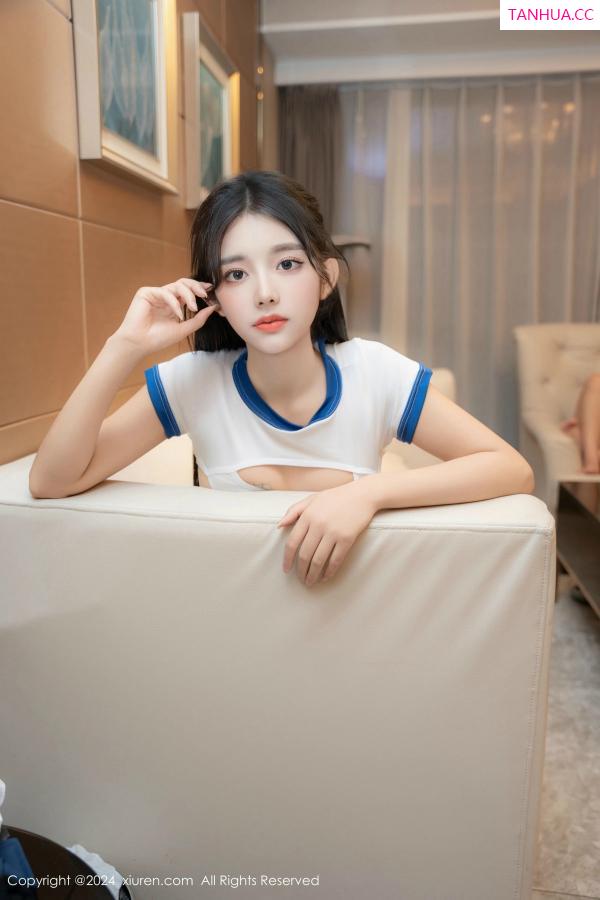 吴佩慈 吴佩慈 [XiuRen]高清写真图 2024.11.21 No.9477 美少女@ 丝袜美腿第12张图片